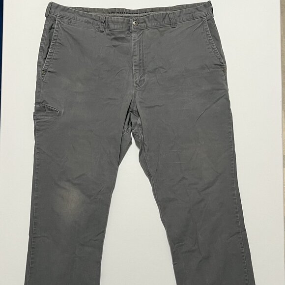 Duluth Trading Pants Flex Ballroom Khakis Comfy Casual Gray Men's size 42x32 - Picture 7 of 7